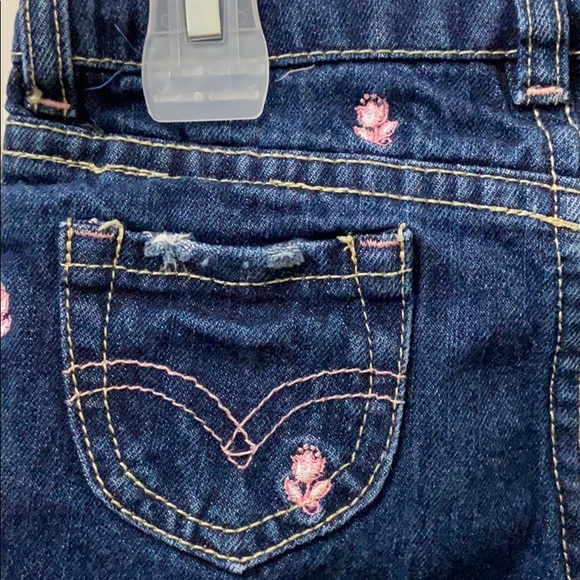 Levi’s Dark Blue Distressed Flowered Denim Shorts - Picture 6 of 7